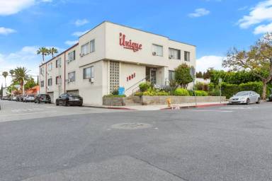 Main picture of 1001 N Gardner St