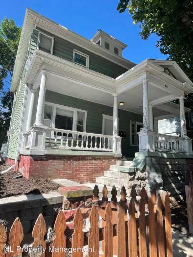 Main picture of 914 N 40th St