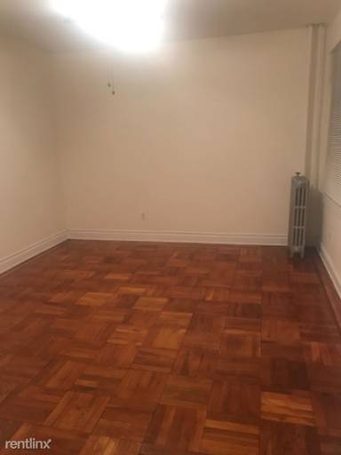 Main picture of 5915 Kennedy Blvd E