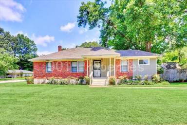 Main picture of 4694 Flamingo Rd