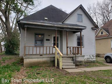 Main picture of 800 W Central St