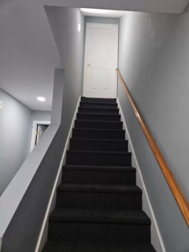 Main picture of 27 Ledges Ct