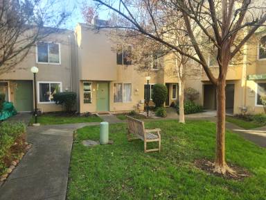 Main picture of 2970 Yulupa Ave