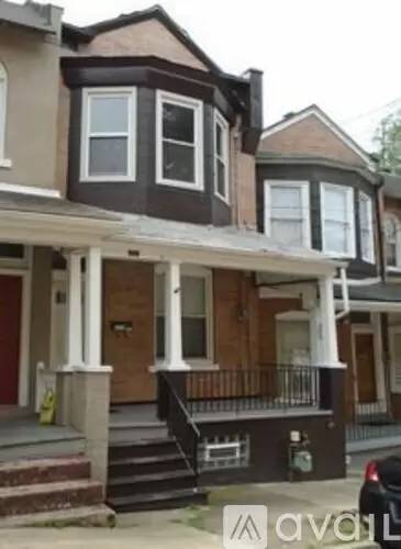 Main picture of 350 Lawn St