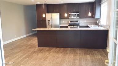 Main picture of 4720 S Mojave Rd