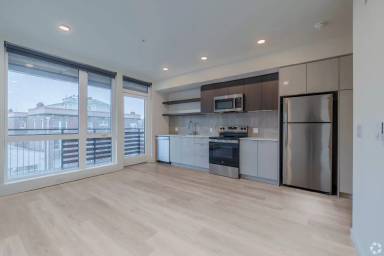 Main picture of 23 N Broadway