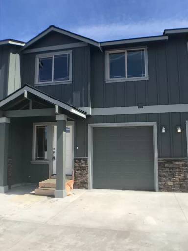 Main picture of 2727 SW Juniper Ave
