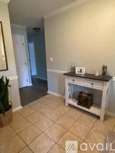 Main picture of 3024 Maplewood Dr