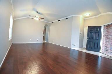 Main picture of 6104 Promenade Ln