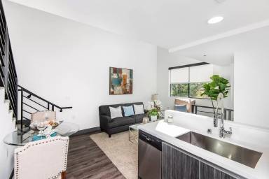 Main picture of 5812 Virginia Ave