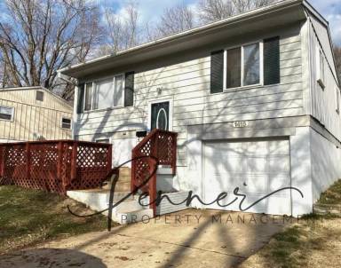 Main picture of 1415 N Cherokee St