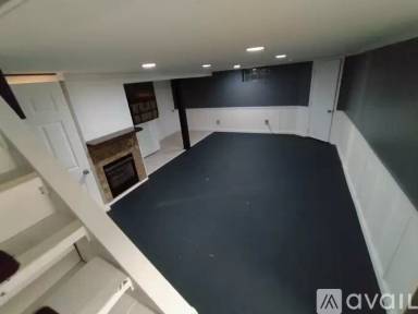 Main picture of 2850 Eggert Rd