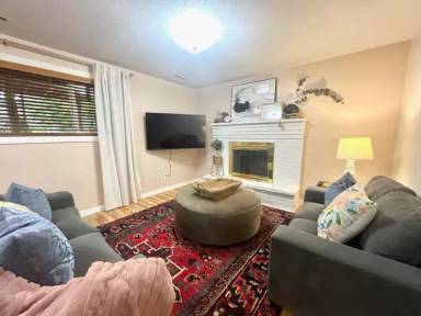Main picture of 703 W 29th St