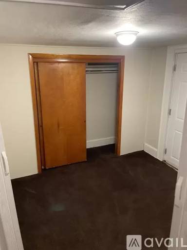 Main picture of 106 Wells St