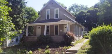 Main picture of 116 Langdon Ave NE