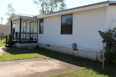 Main picture of 608 Heartwood Ln