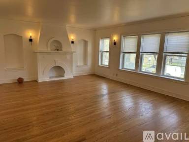 Main picture of 6226 N Francisco Ave