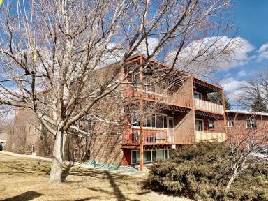 Main picture of 1710 Cambridge St