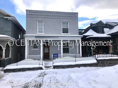 Main picture of 818 W Galena St