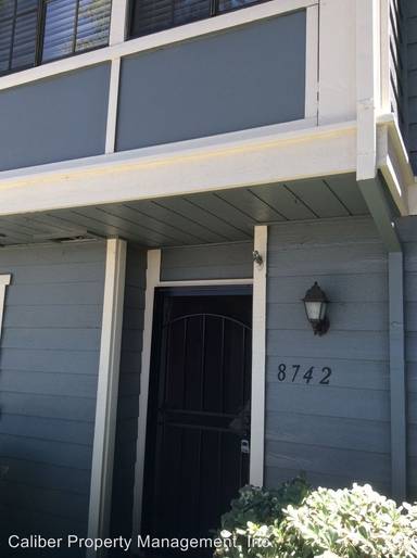 Main picture of 8742 Pine Crest Pl