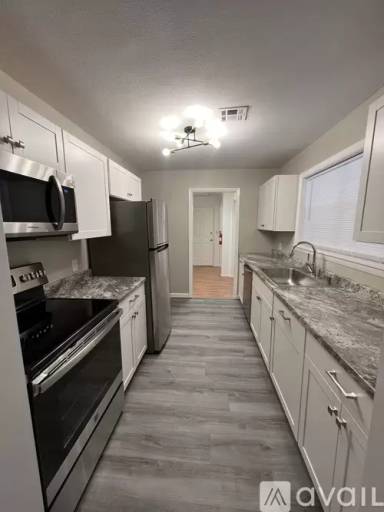 Main picture of 2311 S Osage Ave