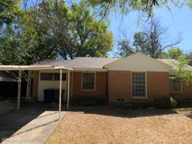 Main picture of 2610 Nicholson Dr