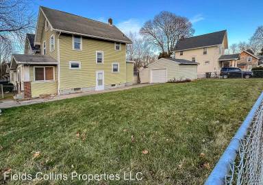 Main picture of 755 Carpenter St