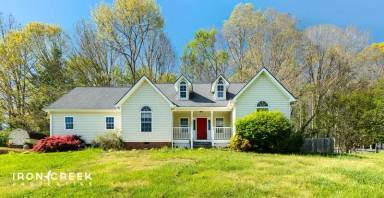 Main picture of 49 Azalea Dr