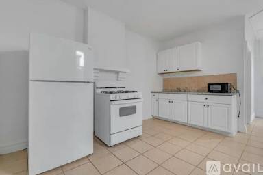 Main picture of 41 Heckel St
