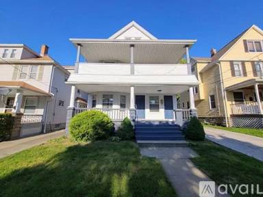 Main picture of 1447 Rosewood Ave