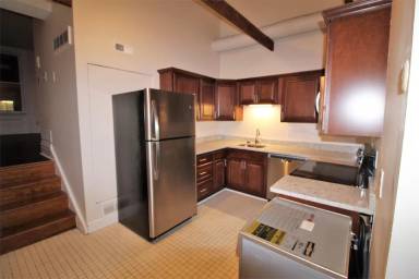 Main picture of 1221 Liverpool St