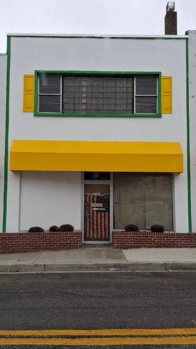Main picture of 2105 Gwynn Oak Ave