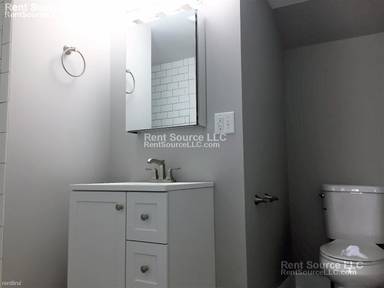 Main picture of 14 Crescent St
