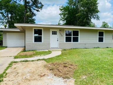 Main picture of 5350 Dewberry Ln