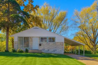 Main picture of 277 Roderick Dr