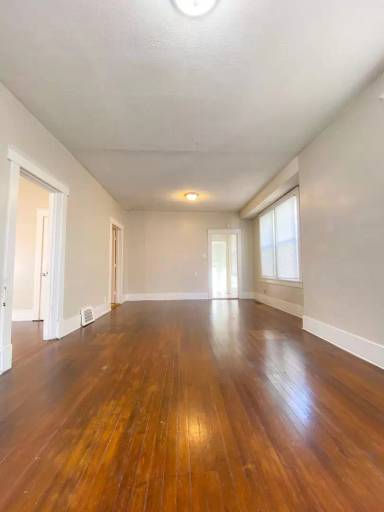 Main picture of 1509 S Morton Ave