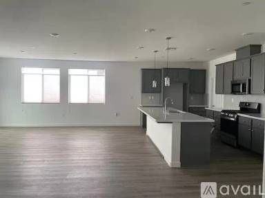 Main picture of 211 NE 8th Ave