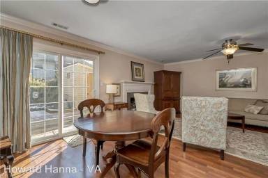Main picture of 928 Welch Cir