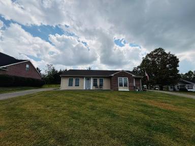 Main picture of 1070 Elk Dr