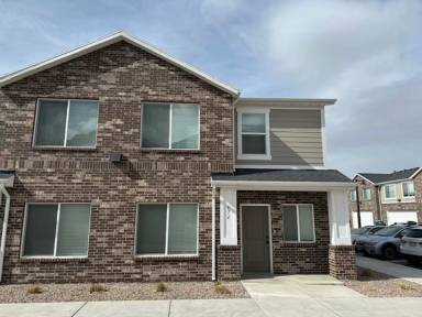 Main picture of 551 E 900 N