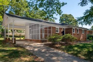 Main picture of 701 Seneca Pl