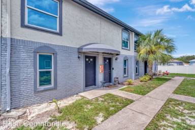 Main picture of Washington Square Condominiums