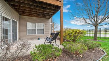 Main picture of 1738 White Oak Trl