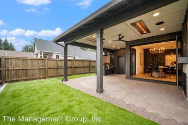 Main picture of 11213 NW 40th Ave