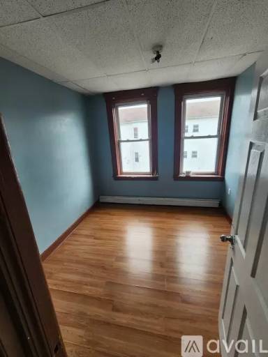 Main picture of 416 Market St