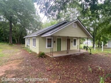Main picture of 229 Young St