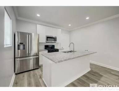 Main picture of 2805 Isabella St