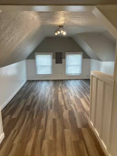 Main picture of 813 W Main
