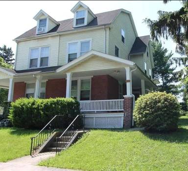 Main picture of 1432 1st Ave