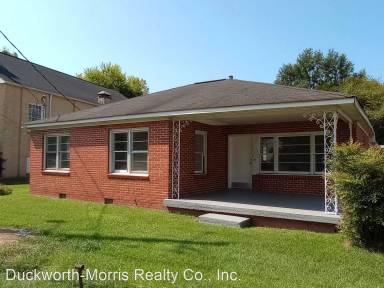 Main picture of 2610 Greensboro Ave